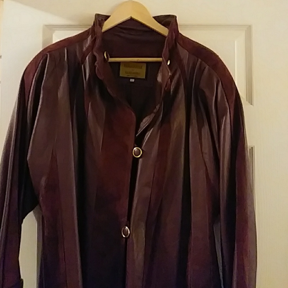 Plus Size Leather Jacket. - image 5